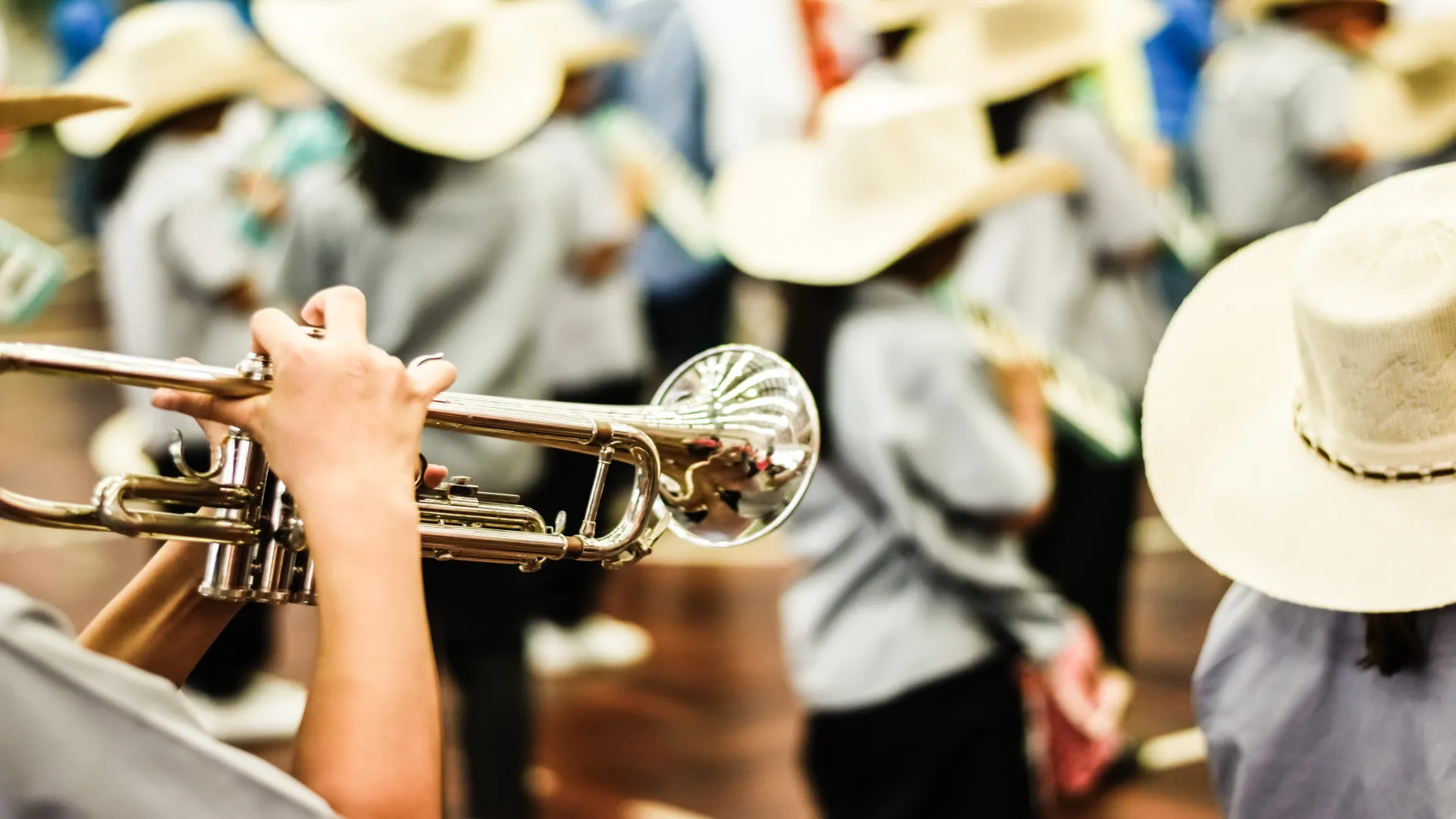 PRESENTACIÓN ORQUESTA ECUADOR